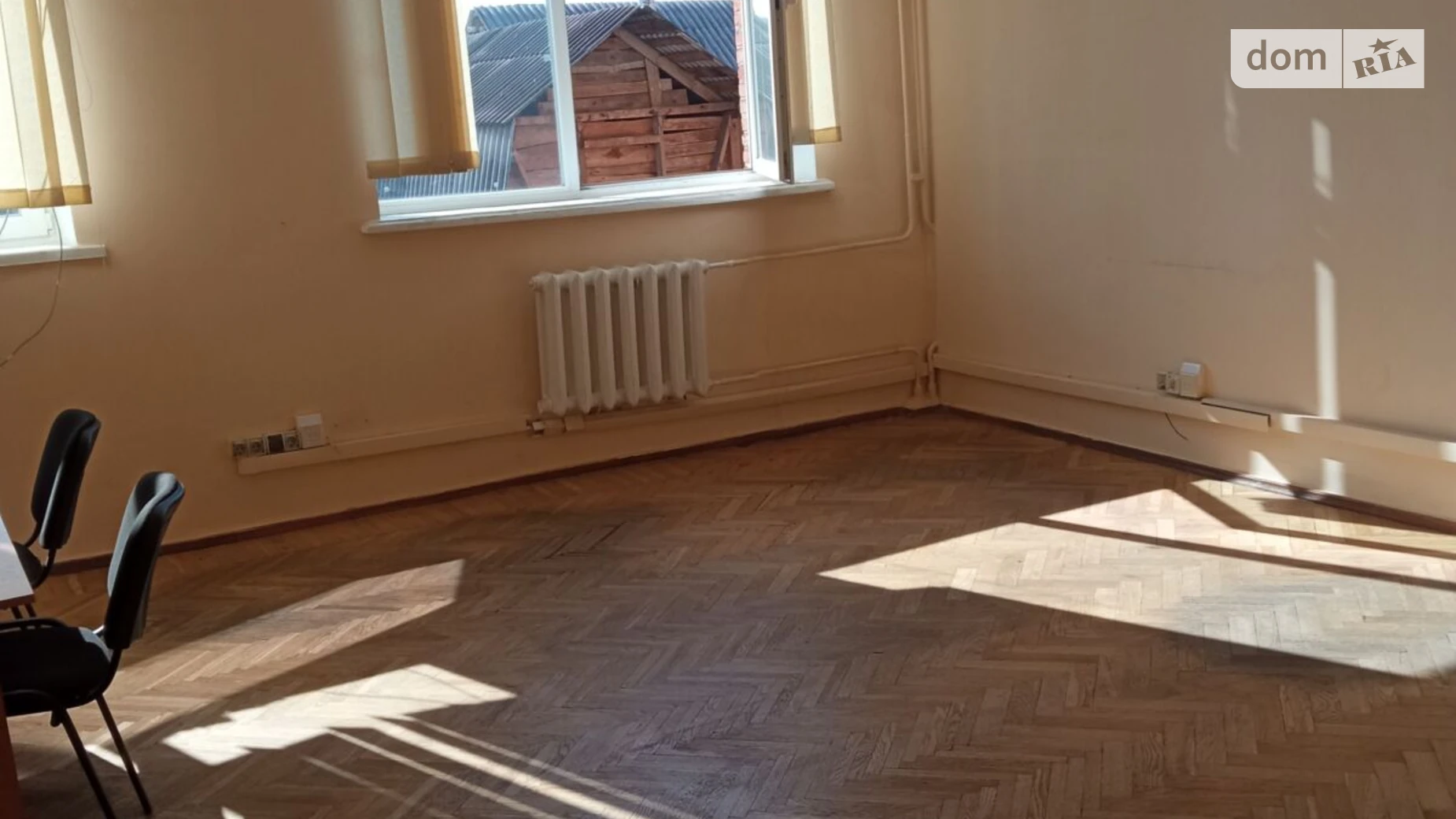 Сдается в аренду офис 32.9 кв. м в бизнес-центре, цена: 2516 грн - фото 3