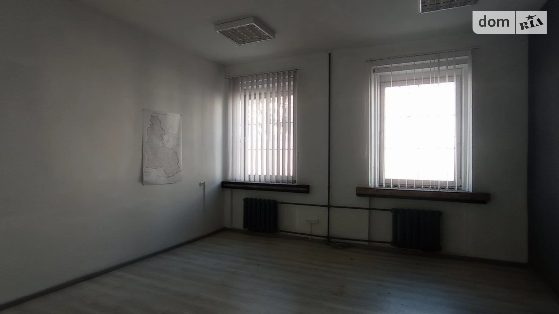 Сдается в аренду офис 83.9 кв. м в бизнес-центре, цена: 12585 грн - фото 4