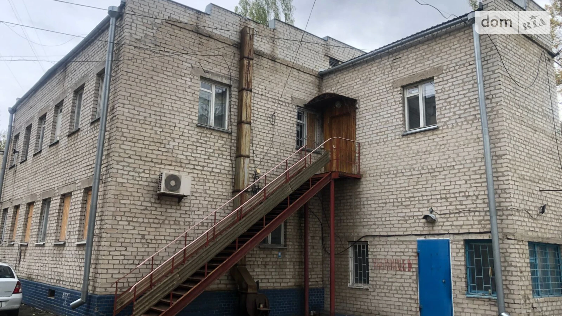 Сдается в аренду помещения свободного назначения 52.8 кв. м в 2-этажном здании, цена: 6049 грн - фото 2