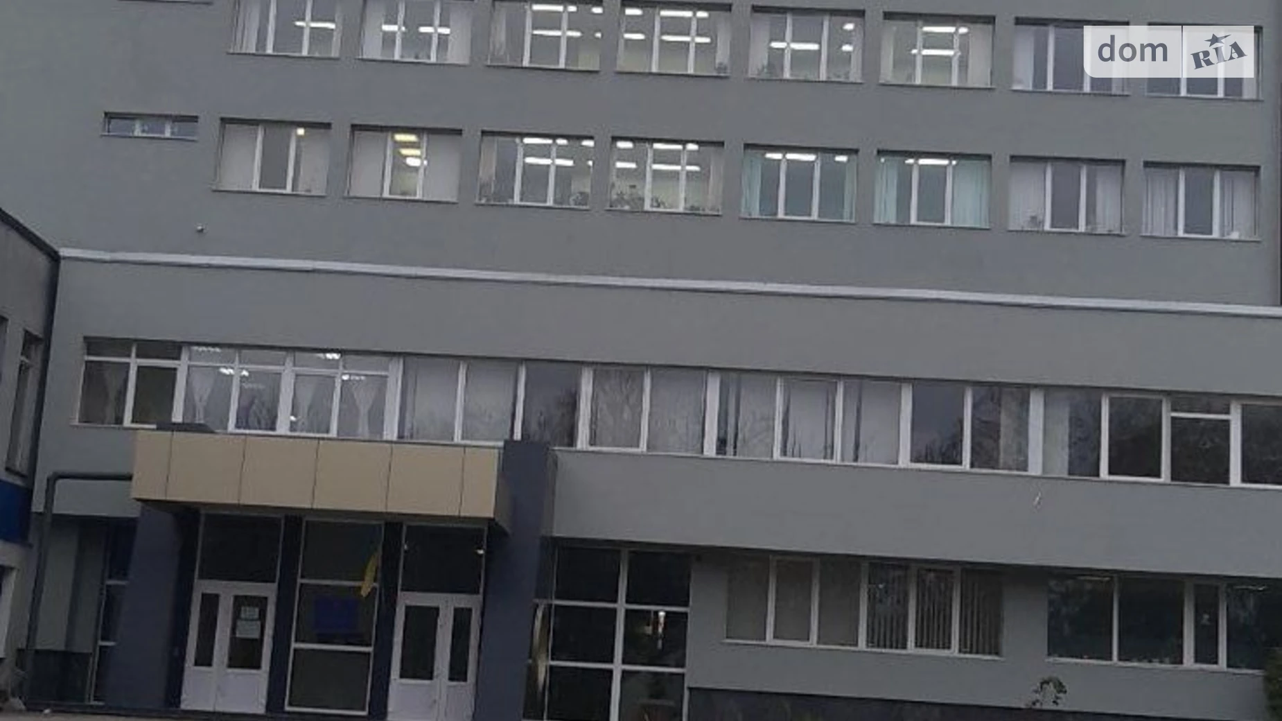 Сдается в аренду офис 23.3 кв. м в бизнес-центре, цена: 2026 грн - фото 2