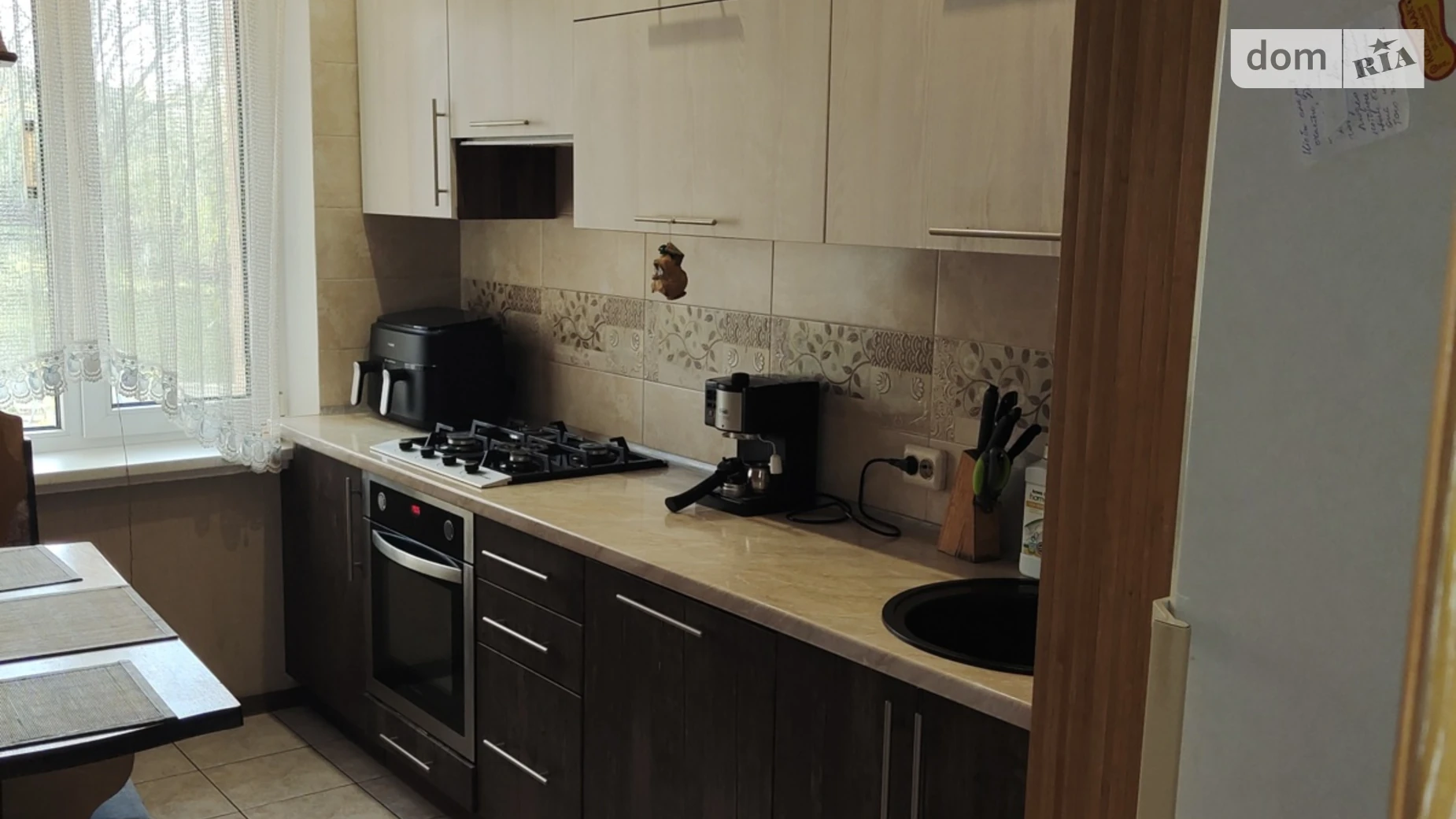 Продается 3-комнатная квартира 66.8 кв. м в Ровно, ул. Вербова - фото 2