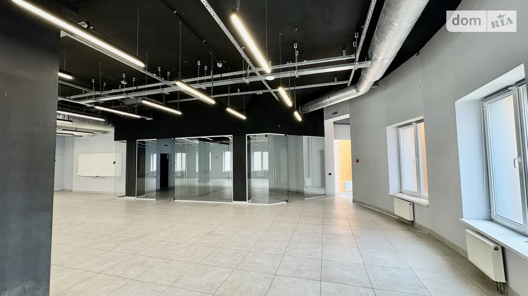 Сдается в аренду офис 400 кв. м в бизнес-центре, цена: 3600 $ - фото 2