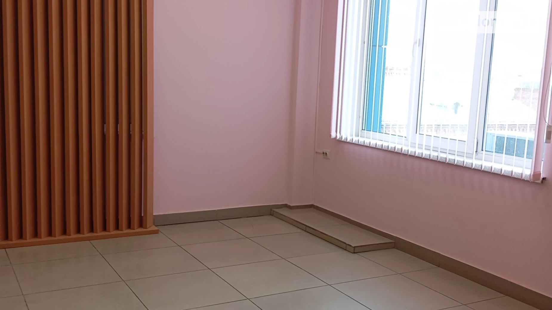 Сдается в аренду офис 30 кв. м в бизнес-центре, цена: 9000 грн - фото 4