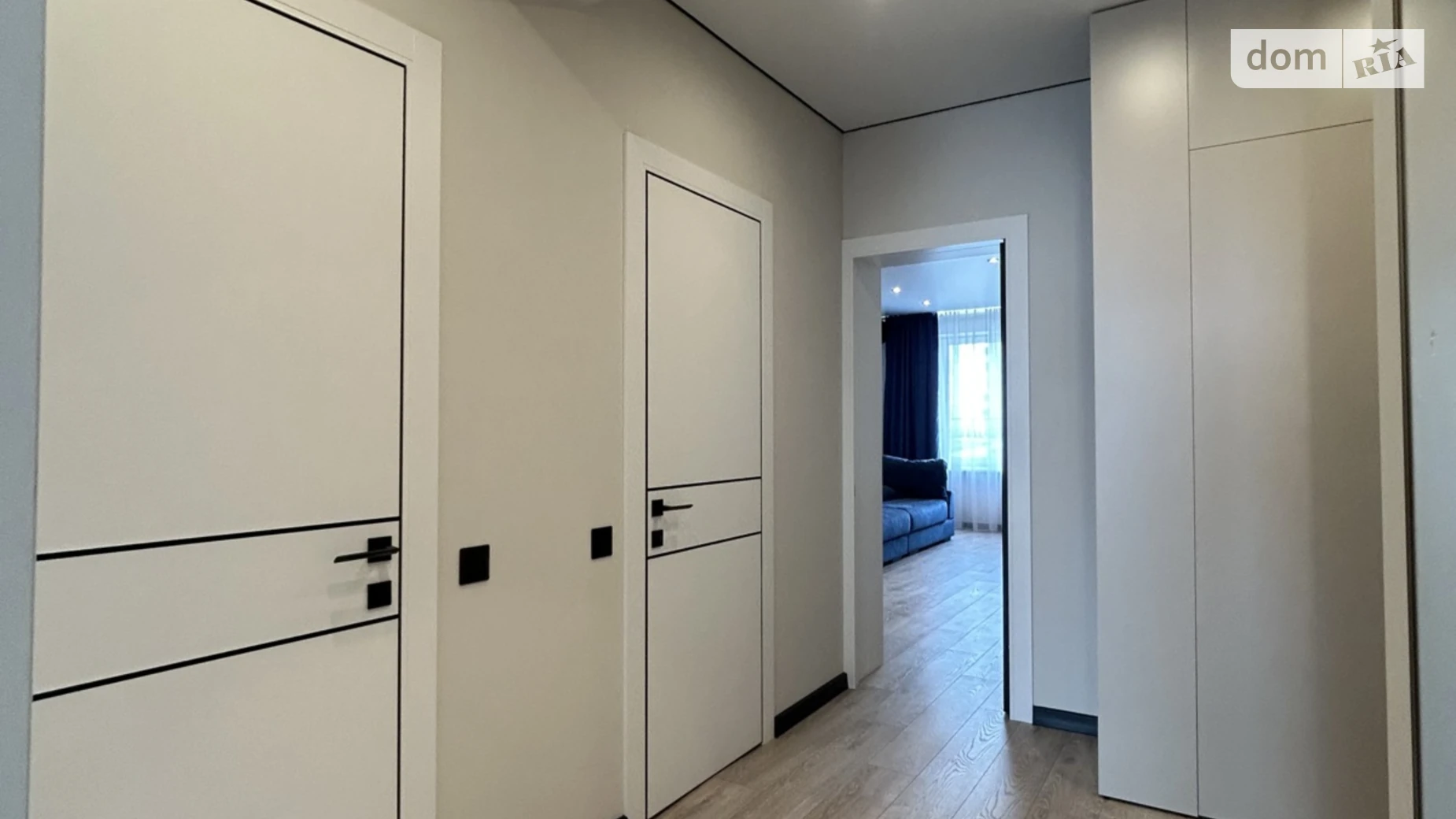 Продается 2-комнатная квартира 63.6 кв. м в Ровно, ул. Весенняя, 10 - фото 2