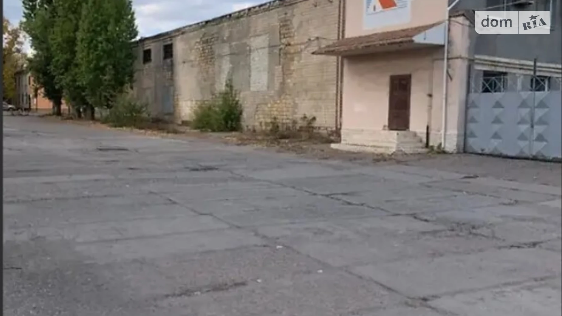 Сдается в аренду место на стоянке универсальный на 500 кв. м, цена: 1000 грн - фото 2