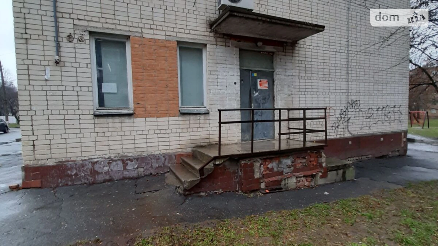 Сдается в аренду офис 42.5 кв. м в бизнес-центре, цена: 2550 грн - фото 2