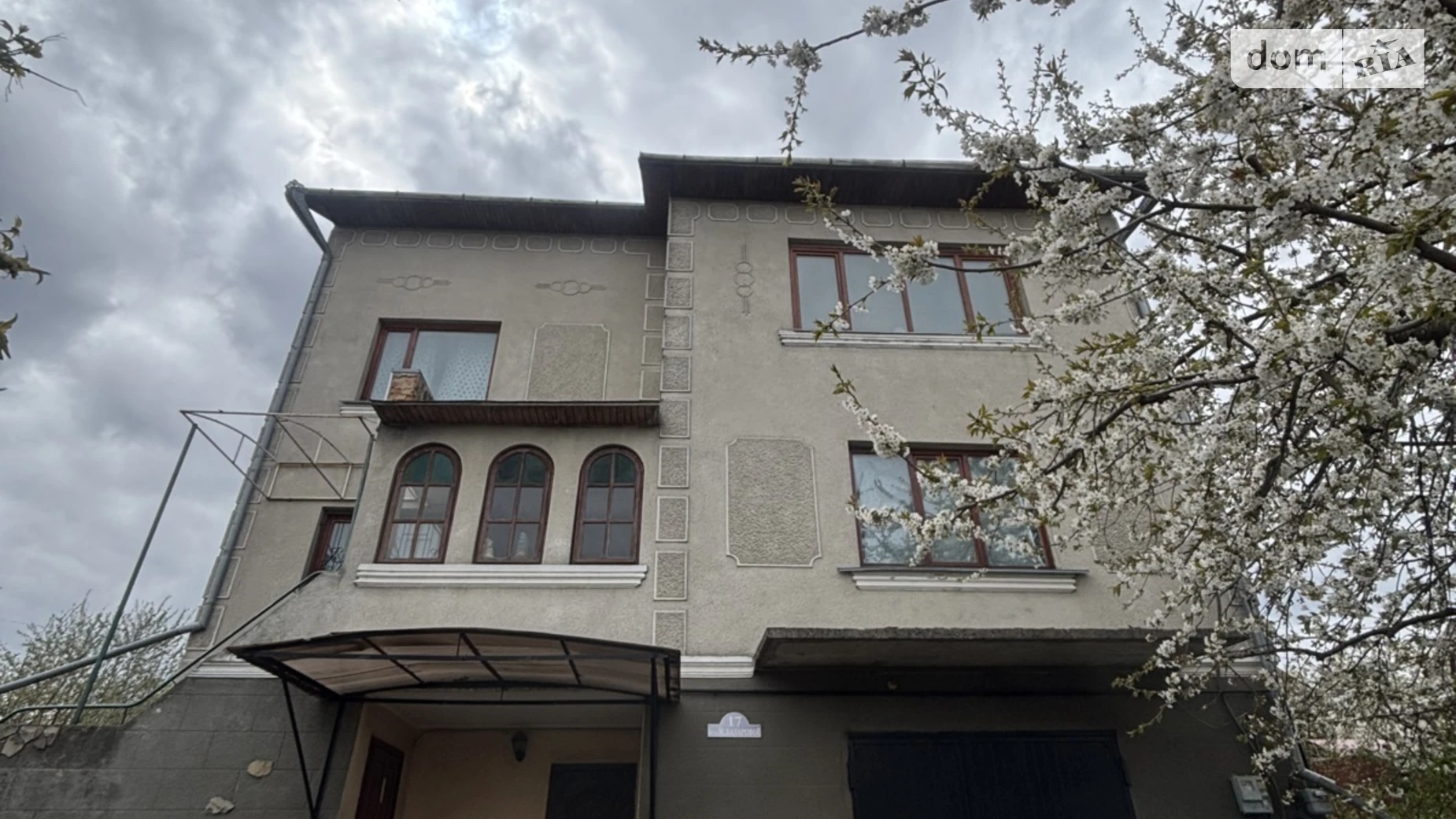 Продается дом на 3 этажа 258.6 кв. м с баней/сауной, цена: 110000 $ - фото 2