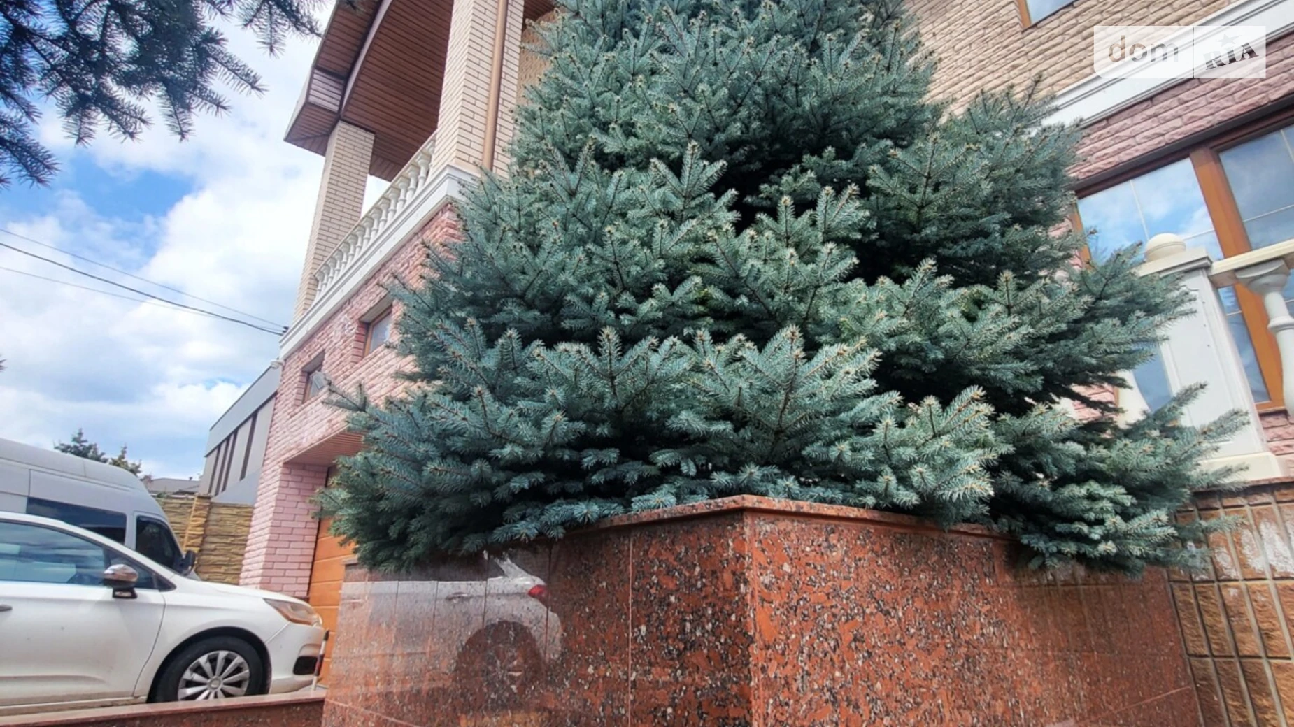 Продается дом на 2 этажа 427 кв. м с камином, цена: 460000 $ - фото 5