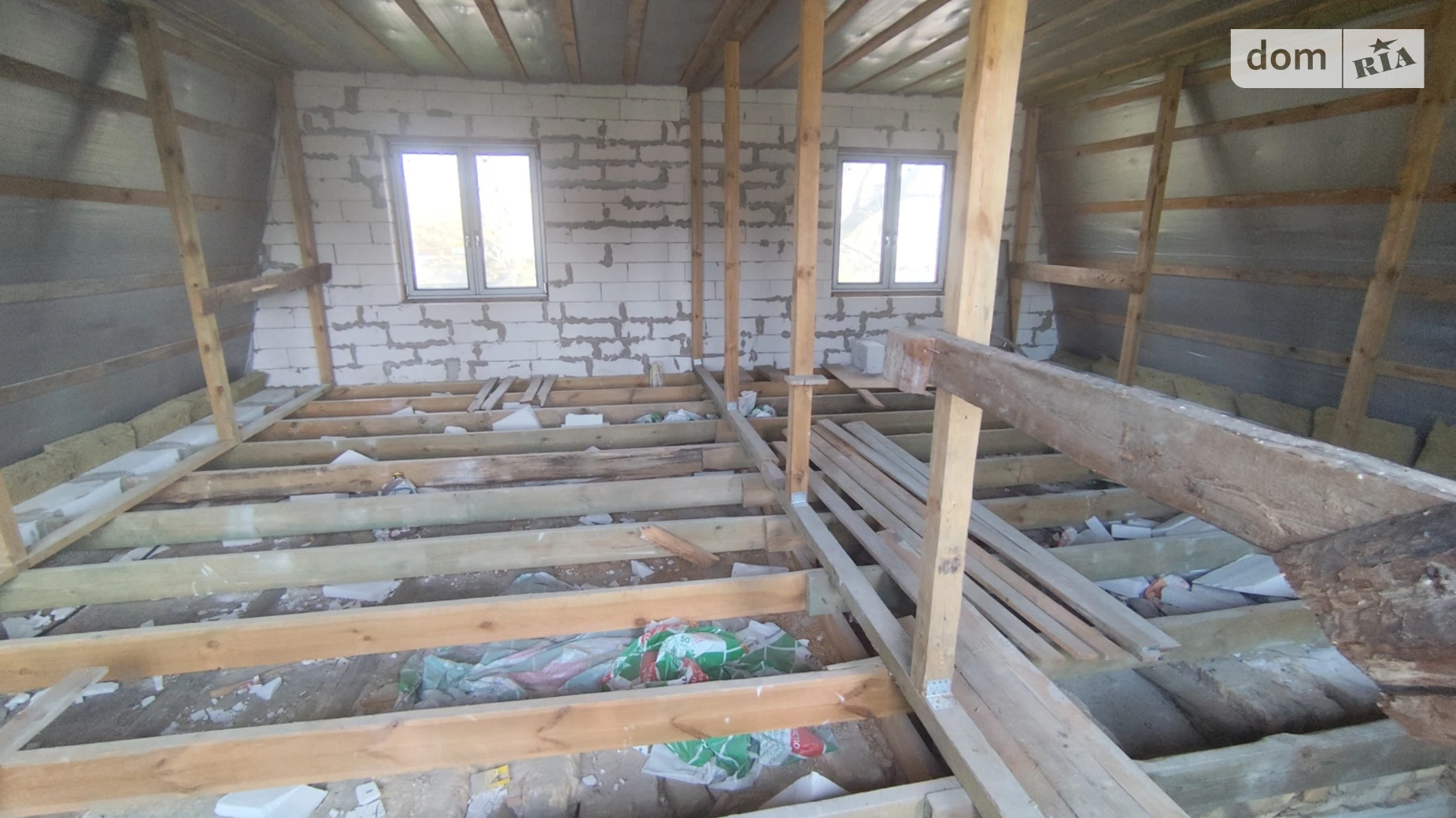 Продается дом на 2 этажа 110 кв. м с садом, цена: 75000 $ - фото 3