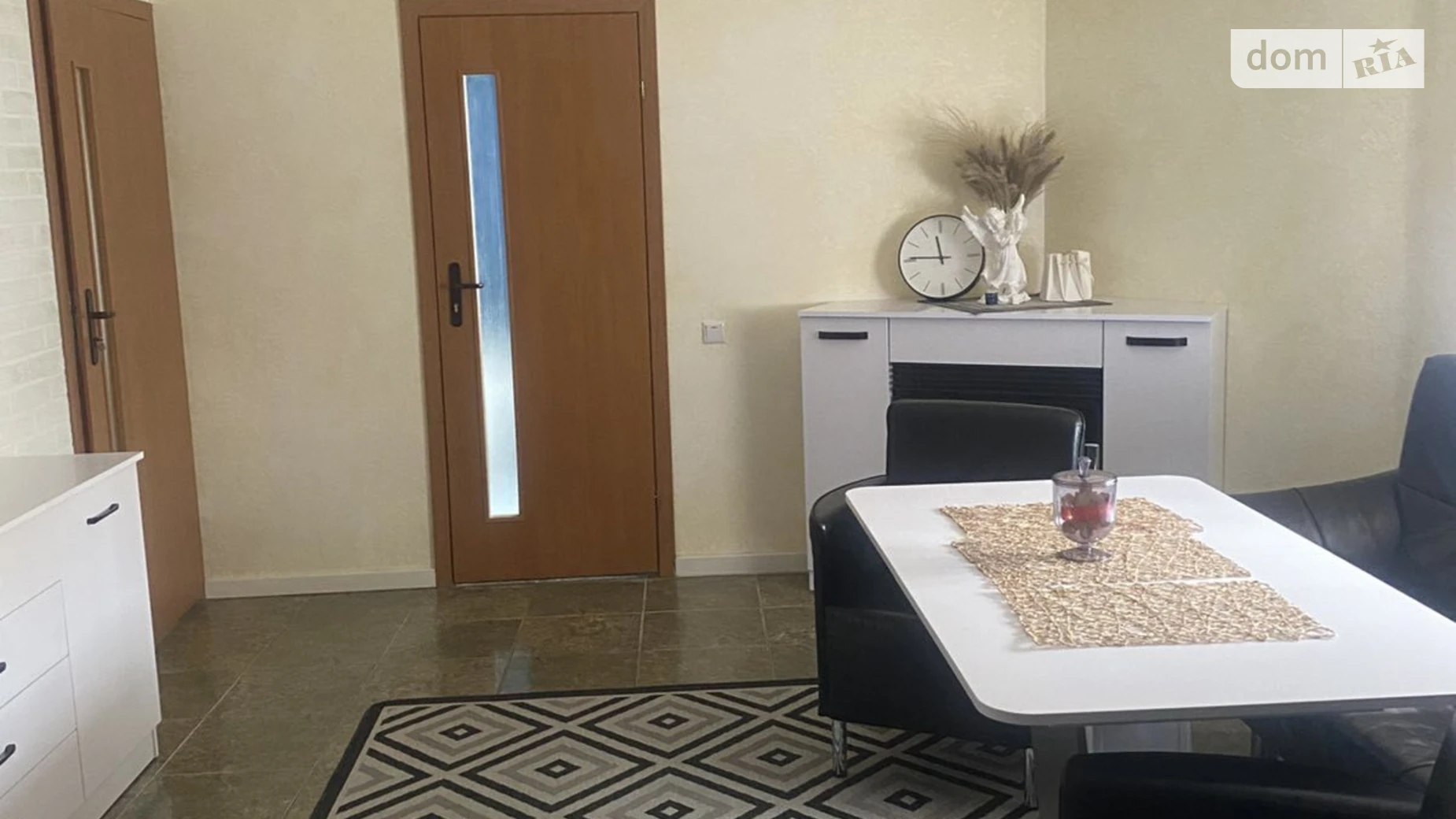 Продается 4-комнатная квартира 147 кв. м в Стрые, ул. Вокзальная, 2 - фото 2