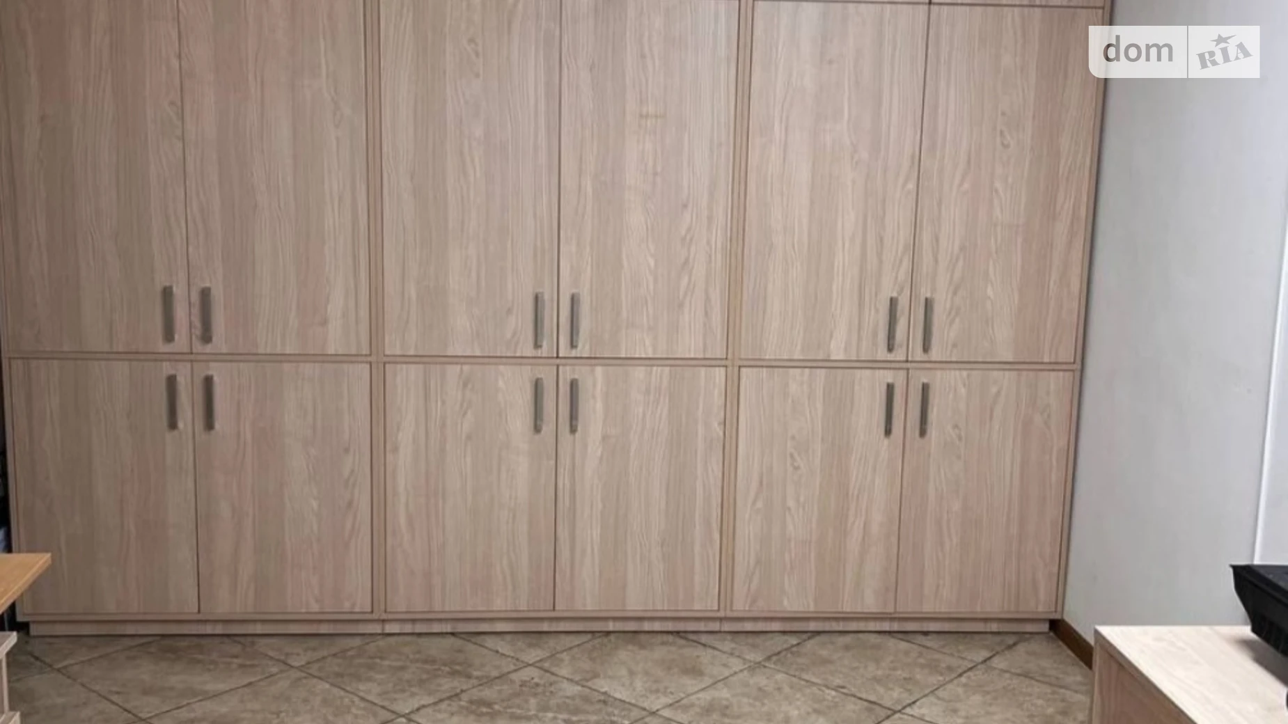 Продается офис 154.8 кв. м в бизнес-центре, цена: 155000 $ - фото 5