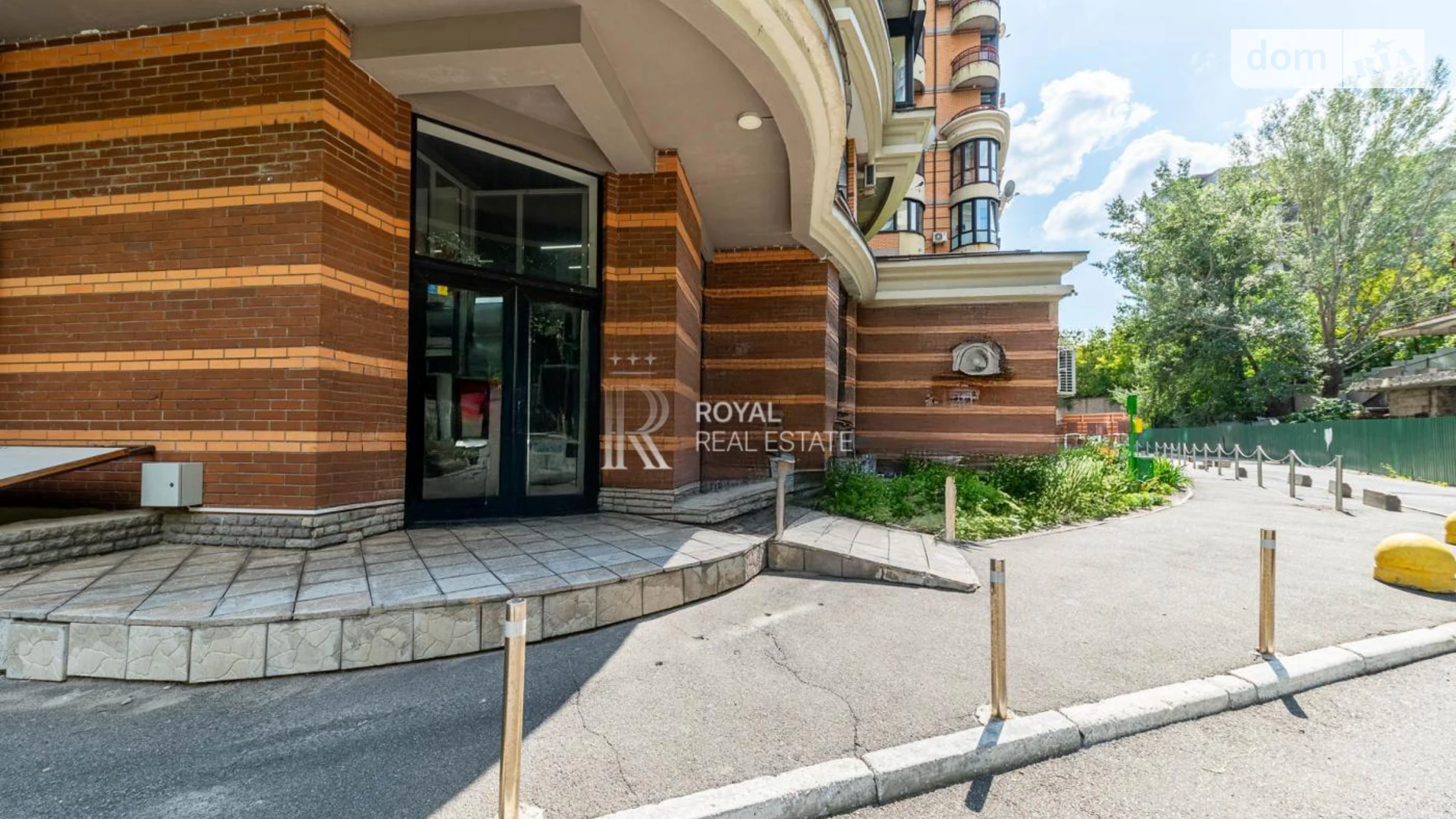 Продается офис 131.1 кв. м в бизнес-центре, цена: 325000 $ - фото 3