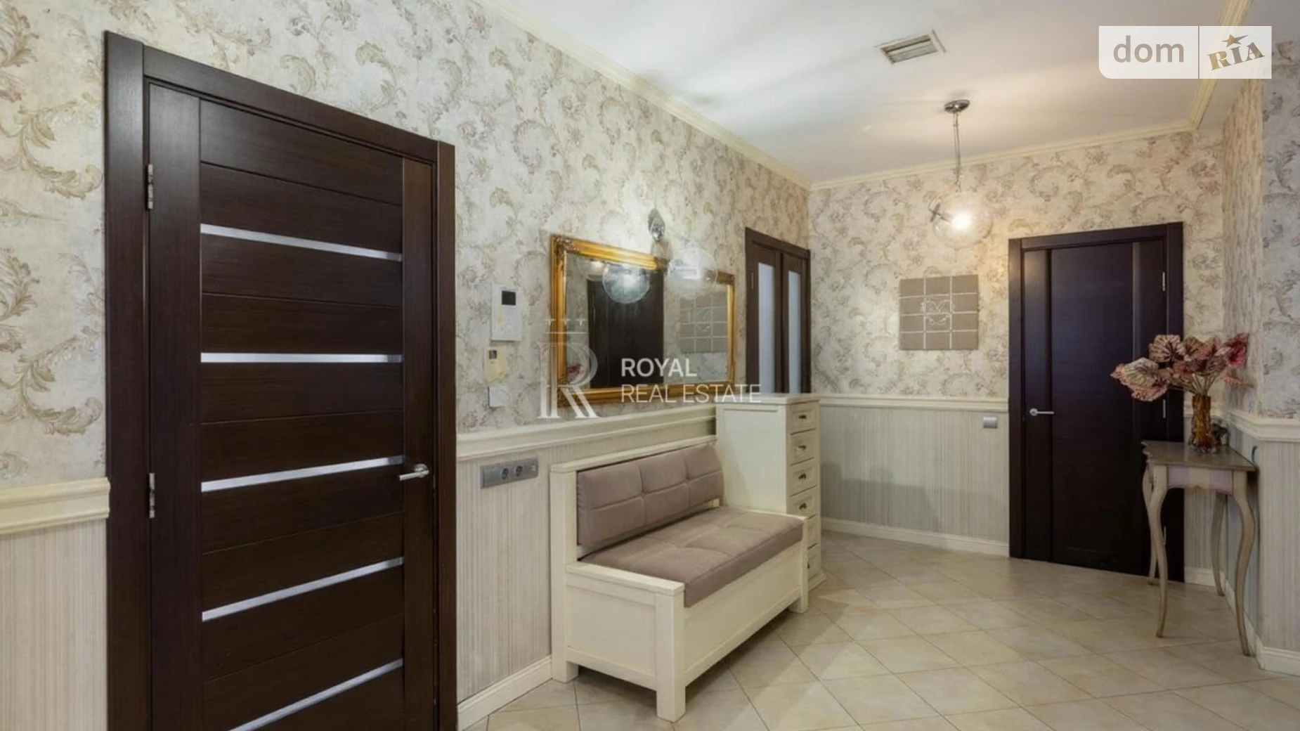 Сдается в аренду дом на 2 этажа 313.9 кв. м с балконом, цена: 1800 $ - фото 2