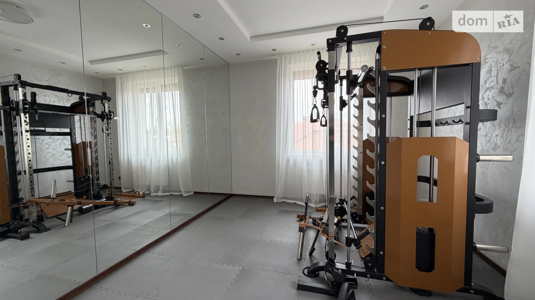 Сдается в аренду дом на 2 этажа 350 кв. м с гаражом, цена: 3000 $ - фото 4