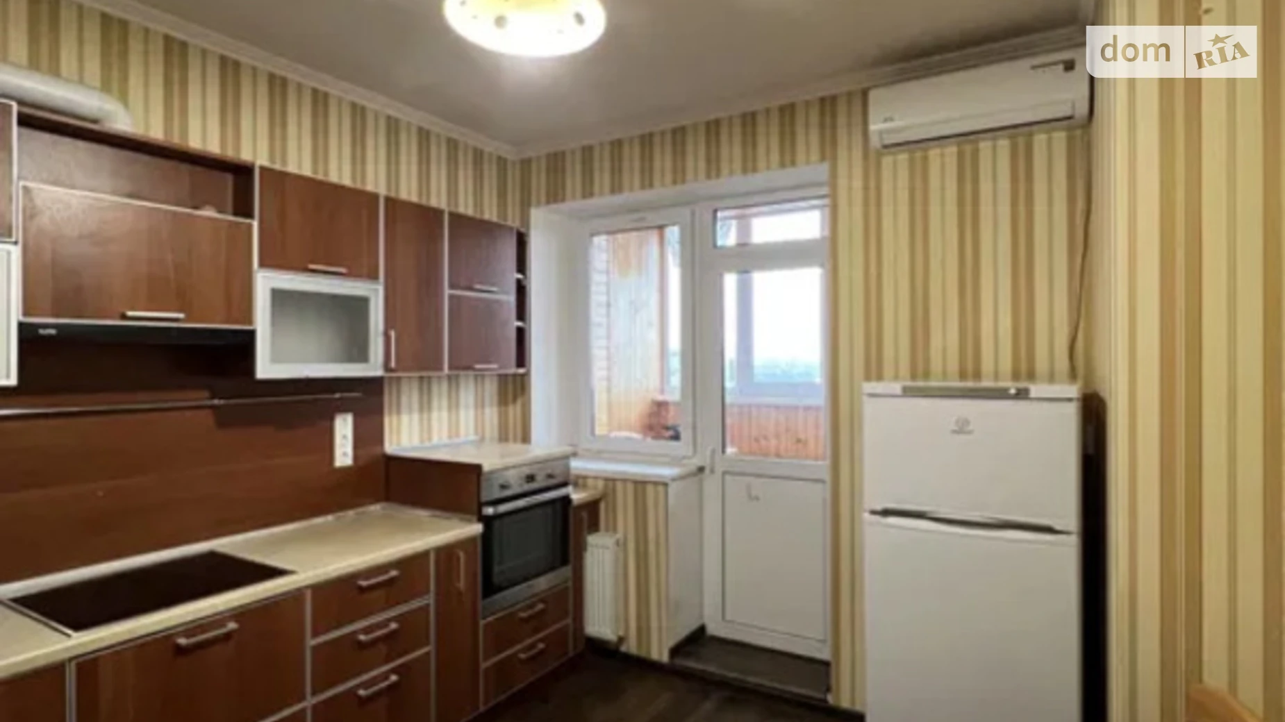 Продается 1-комнатная квартира 35.4 кв. м в Киеве, ул. Олега Мудрака(Генерала Наумова), 66 - фото 3