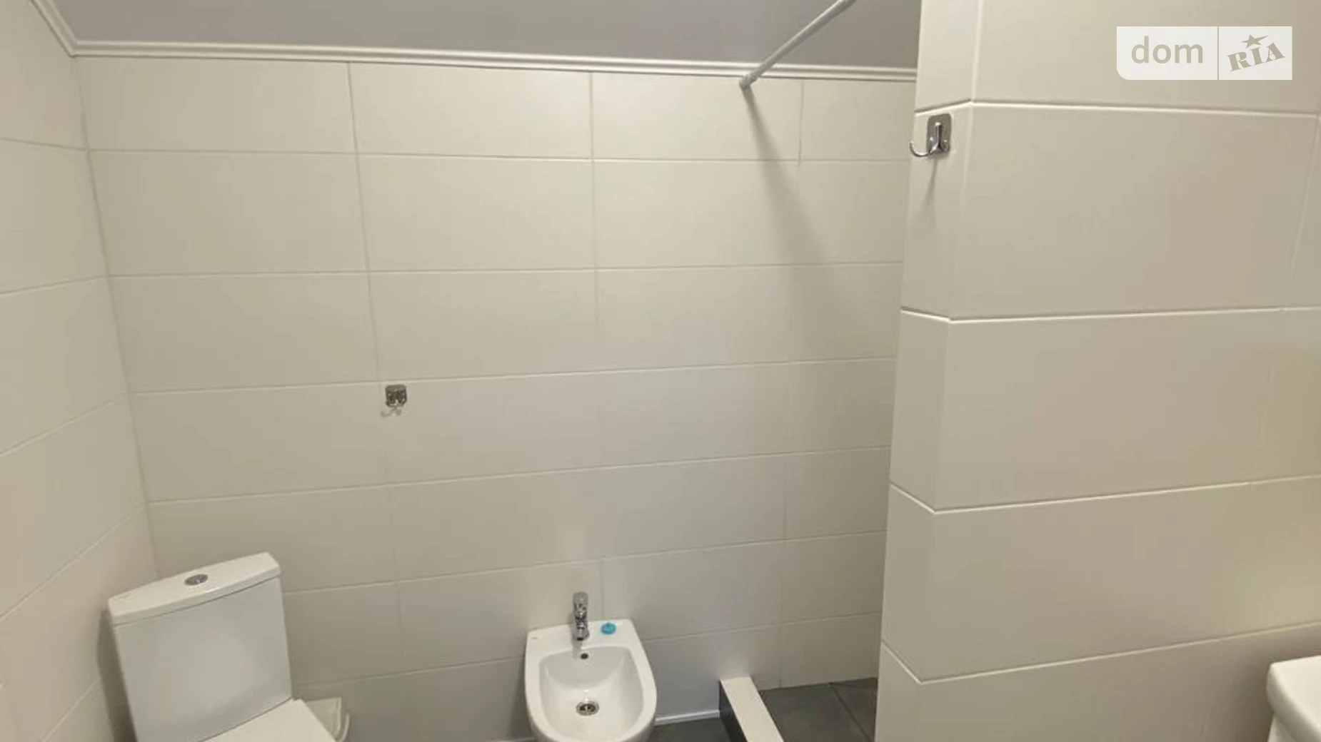 Сдается в аренду 1-комнатная квартира 35 кв. м в Рованцах, цена: 15000 грн - фото 4