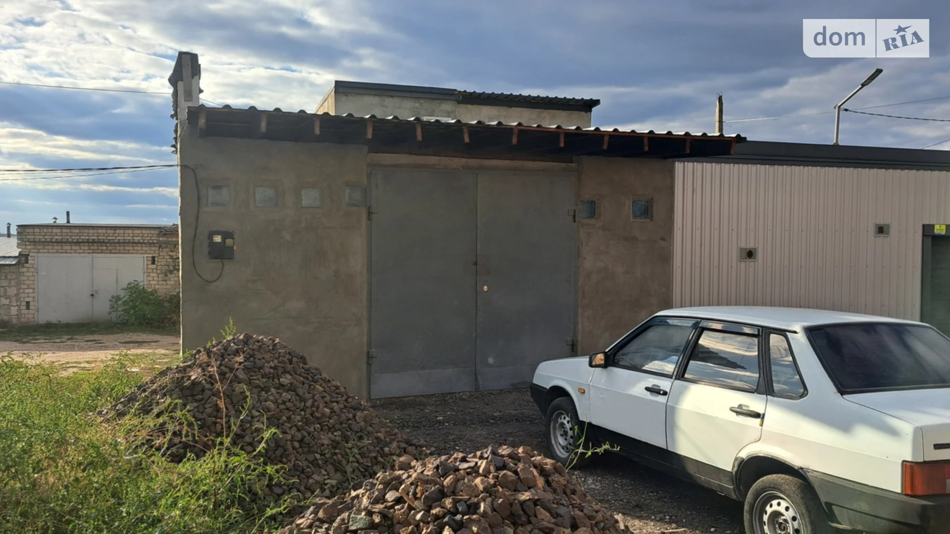 Продается отдельно стоящий гараж универсальный на 42 кв. м, цена: 5500 $ - фото 2
