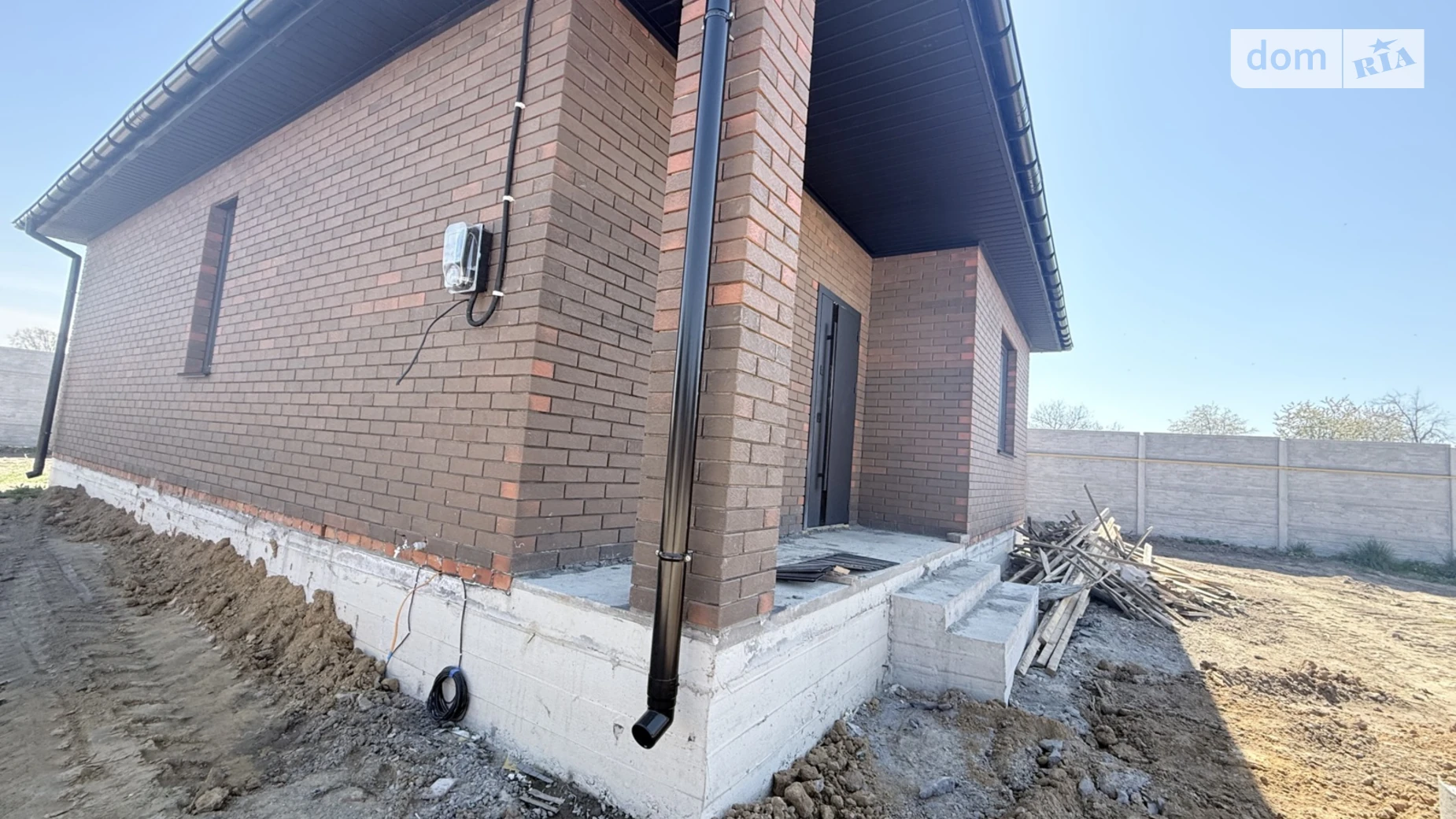 Продается одноэтажный дом 80 кв. м с гаражом, цена: 80000 $ - фото 2