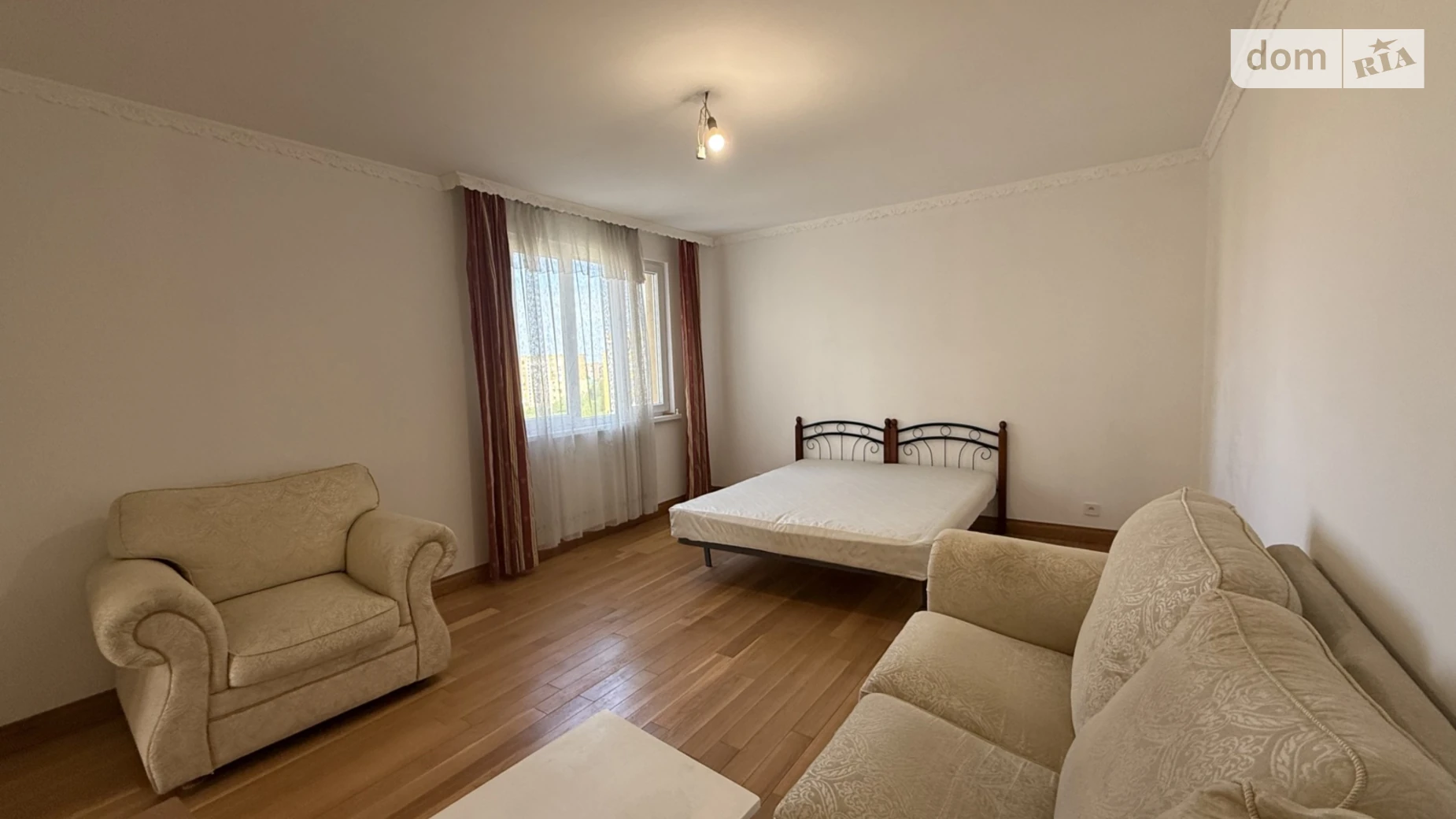 Продается 3-комнатная квартира 77.7 кв. м в Ужгороде, ул. Свободы Генерала - фото 2