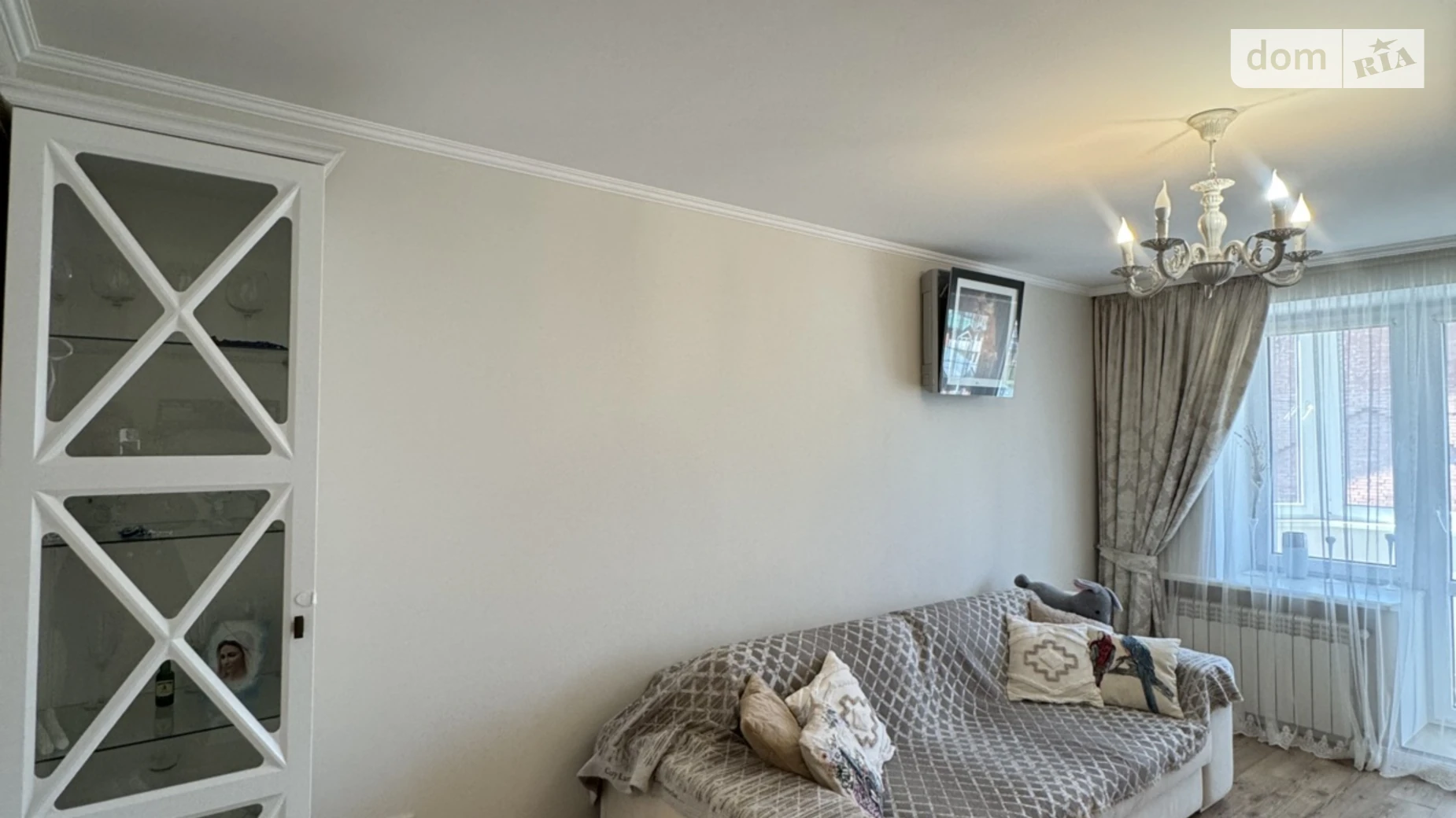 2-кімнатна квартира 82.3 кв. м у Тернополі, вул. Карпенка, 18А - фото 4