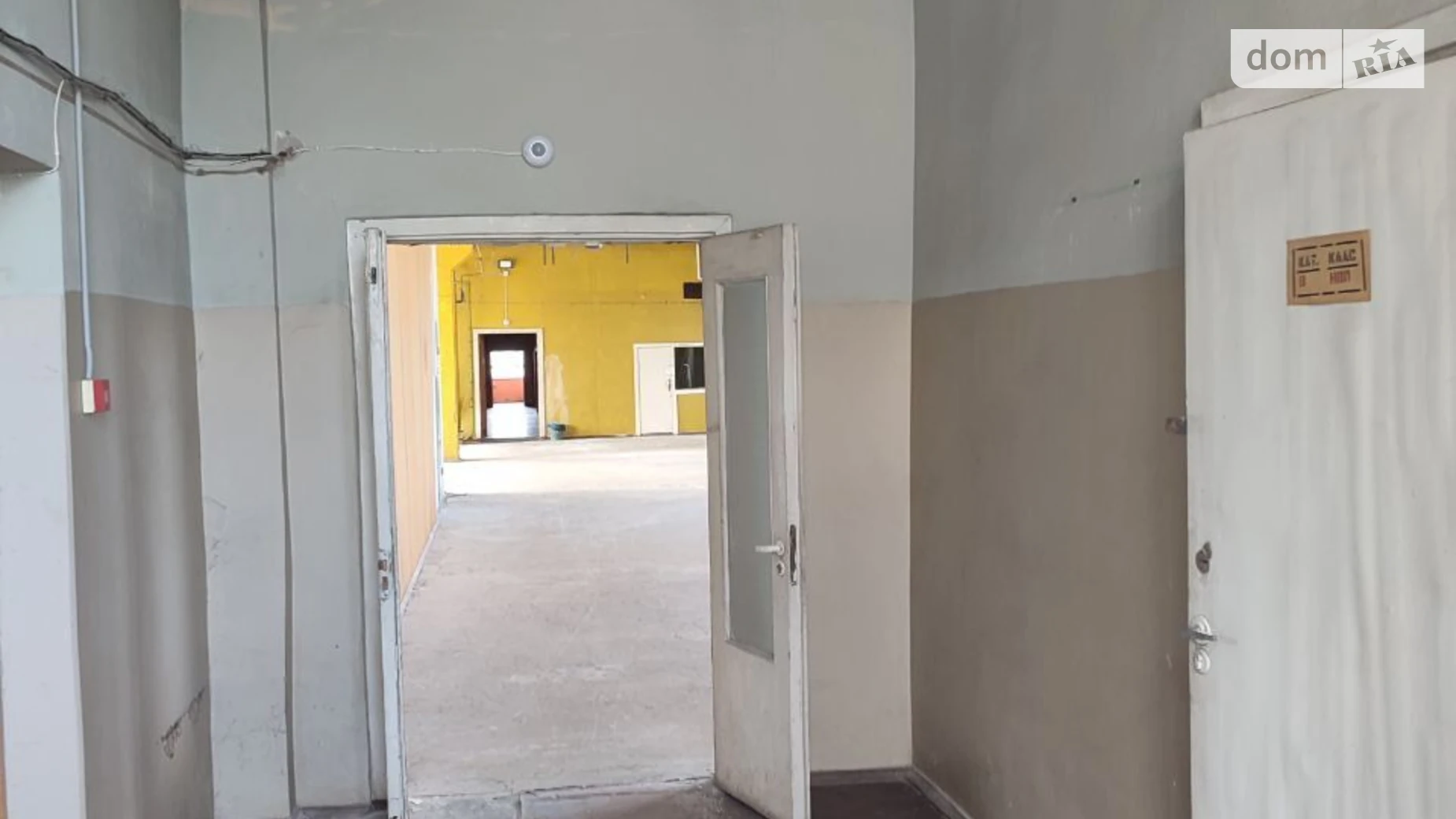 Сдается в аренду офис 276.4 кв. м в бизнес-центре, цена: 16584 грн - фото 4