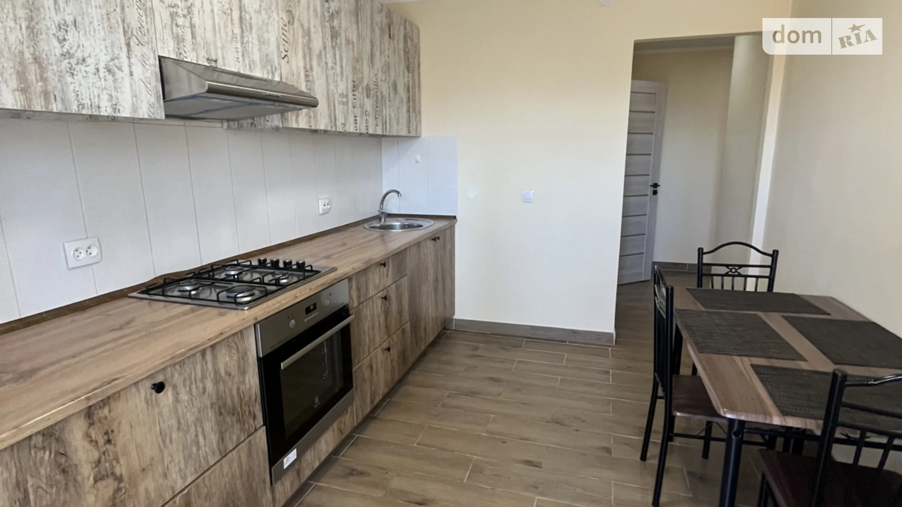 1-комнатная квартира 38 кв. м в Тернополе, просп. Злуки - фото 3