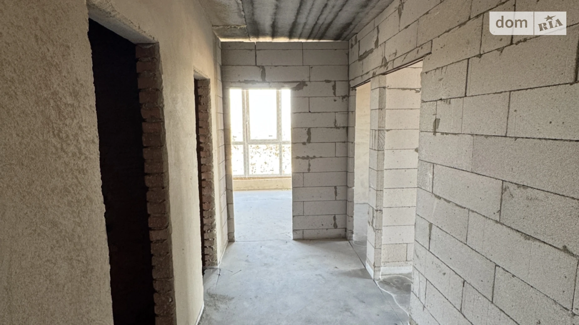 Продается 2-комнатная квартира 58 кв. м в Гостомеле, ул. Соборная - фото 2