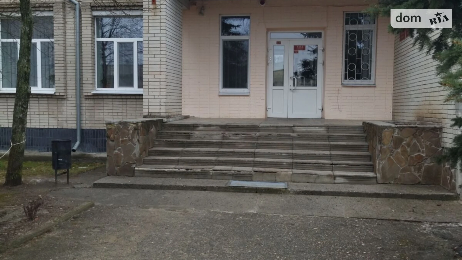 Сдается в аренду объект сферы услуг 7.5 кв. м в 2-этажном здании, цена: 678 грн - фото 4