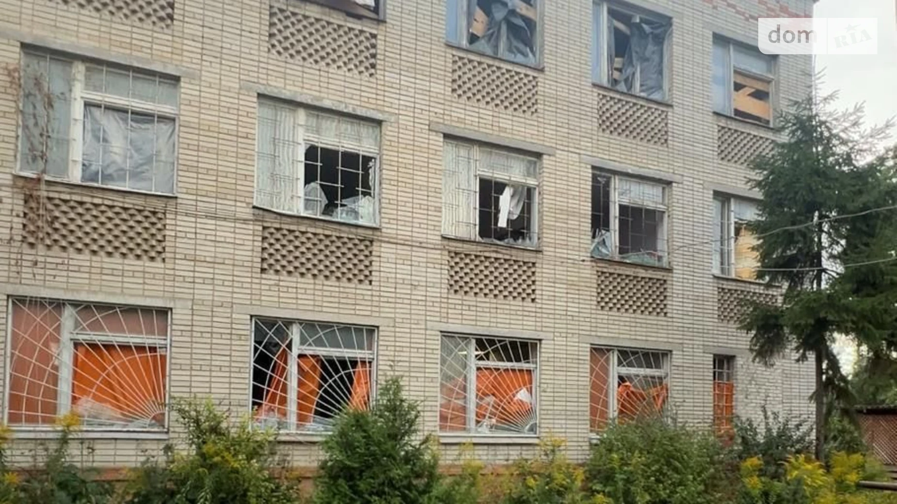 Продається об'єкт сфери послуг 12034 кв. м в 3-поверховій будівлі, цена: 7609027 грн - фото 2
