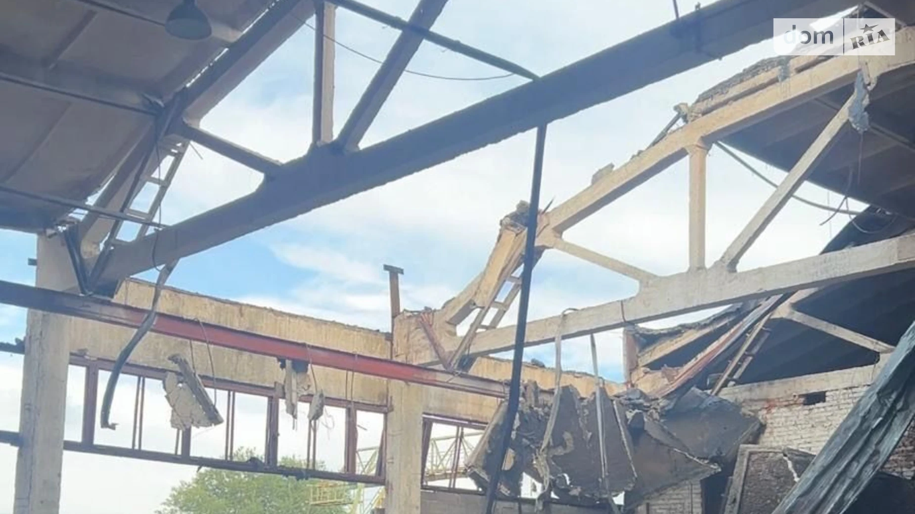 Продається об'єкт сфери послуг 12034 кв. м в 3-поверховій будівлі, цена: 7609027 грн - фото 4