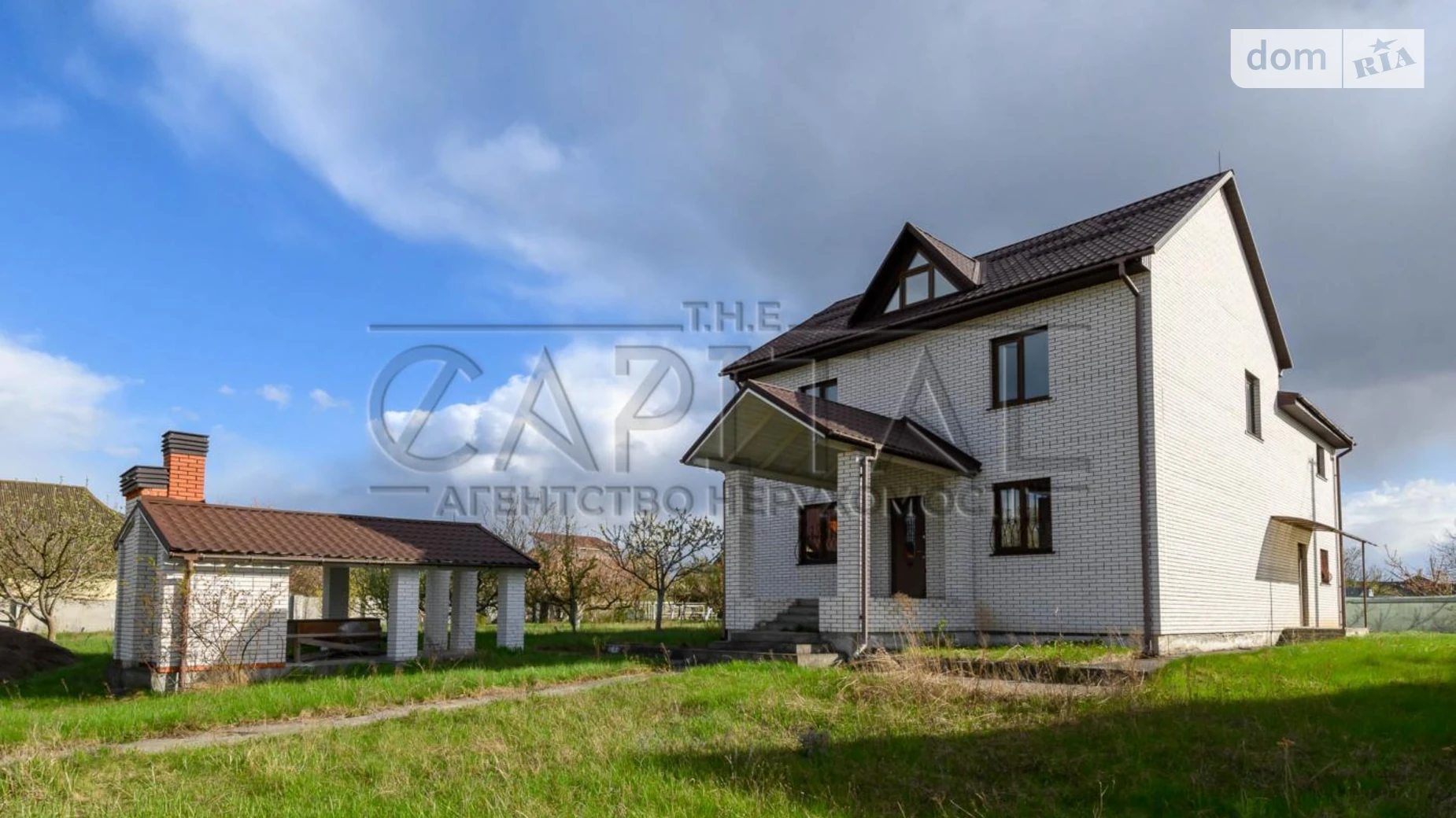 Продается дом на 2 этажа 300 кв. м с камином, цена: 135000 $ - фото 3