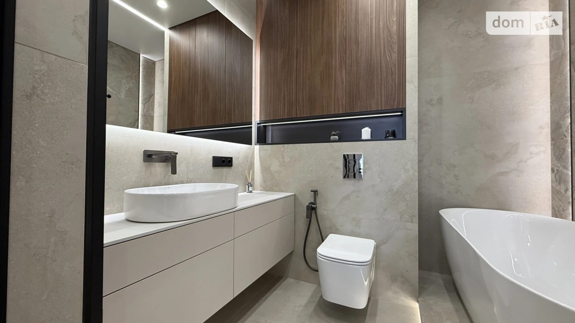 Продается 2-комнатная квартира 68 кв. м в Одессе, ул. Генуэзская, 1/1 - фото 4