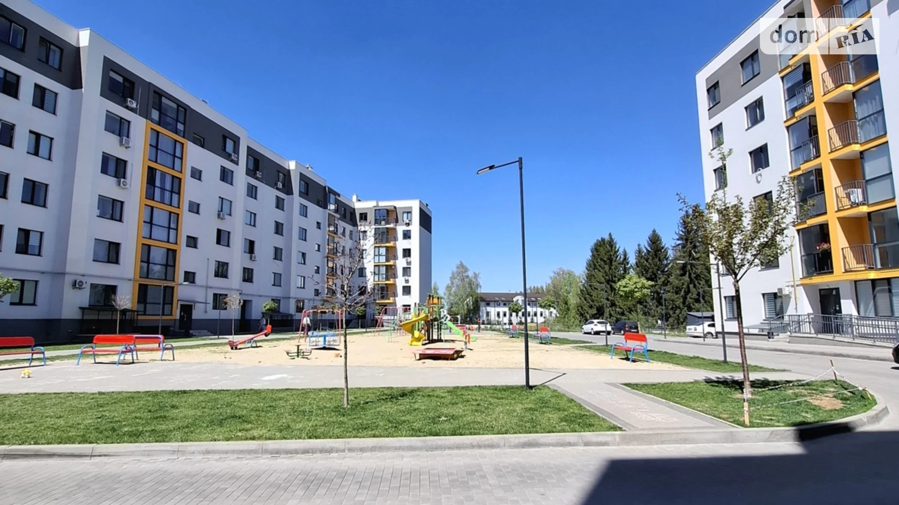 Продается 2-комнатная квартира 74 кв. м в Березиной, ул. Радужная, 100 - фото 3