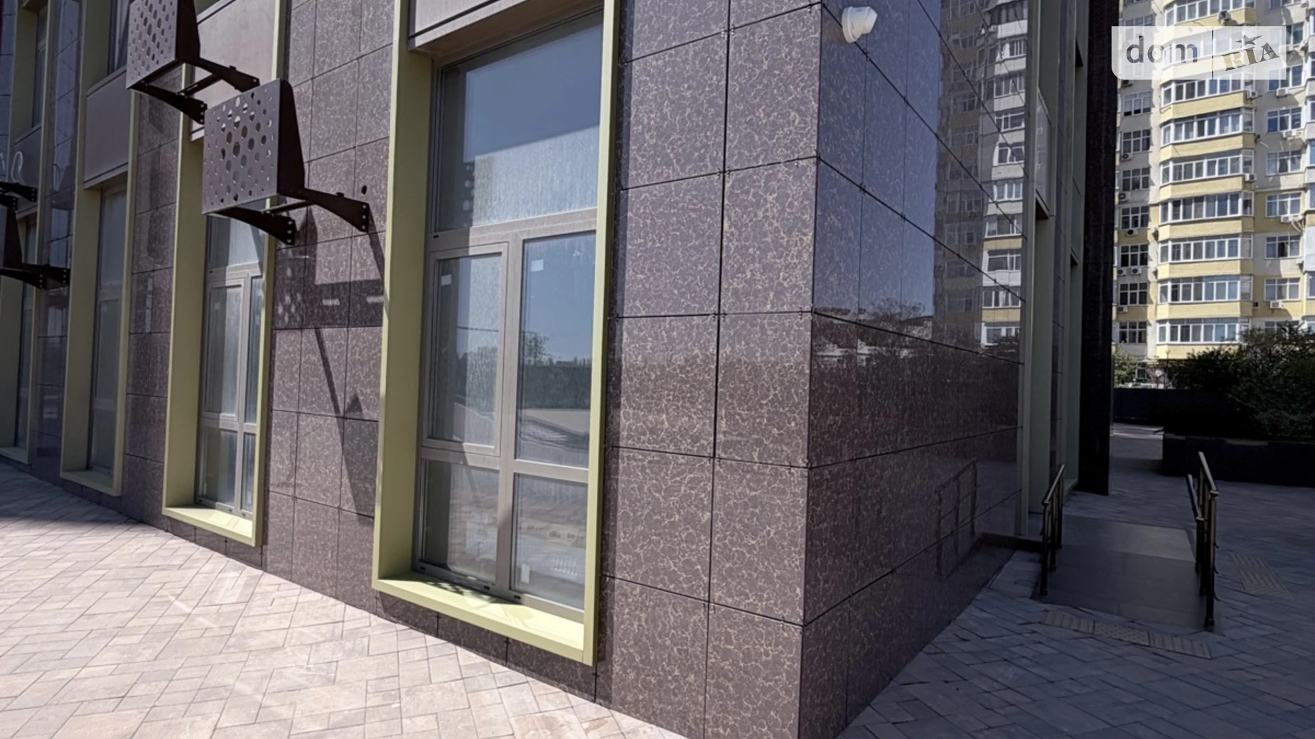 Продается помещения свободного назначения 68 кв. м в 25-этажном здании, цена: 156400 $ - фото 3