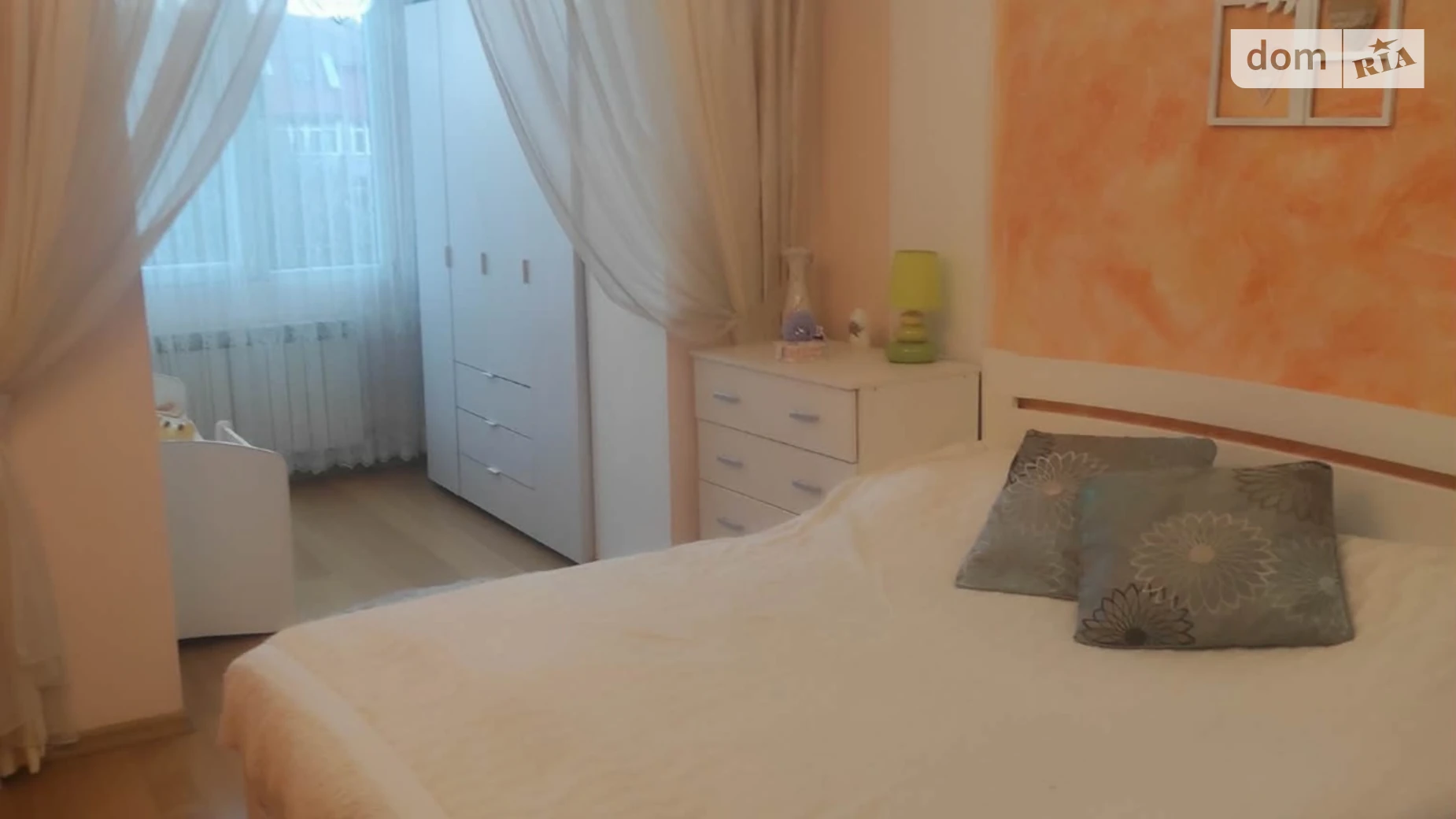 Продается 4-комнатная квартира 108.8 кв. м в Ужгороде, ул. Владимирская, 67 - фото 4