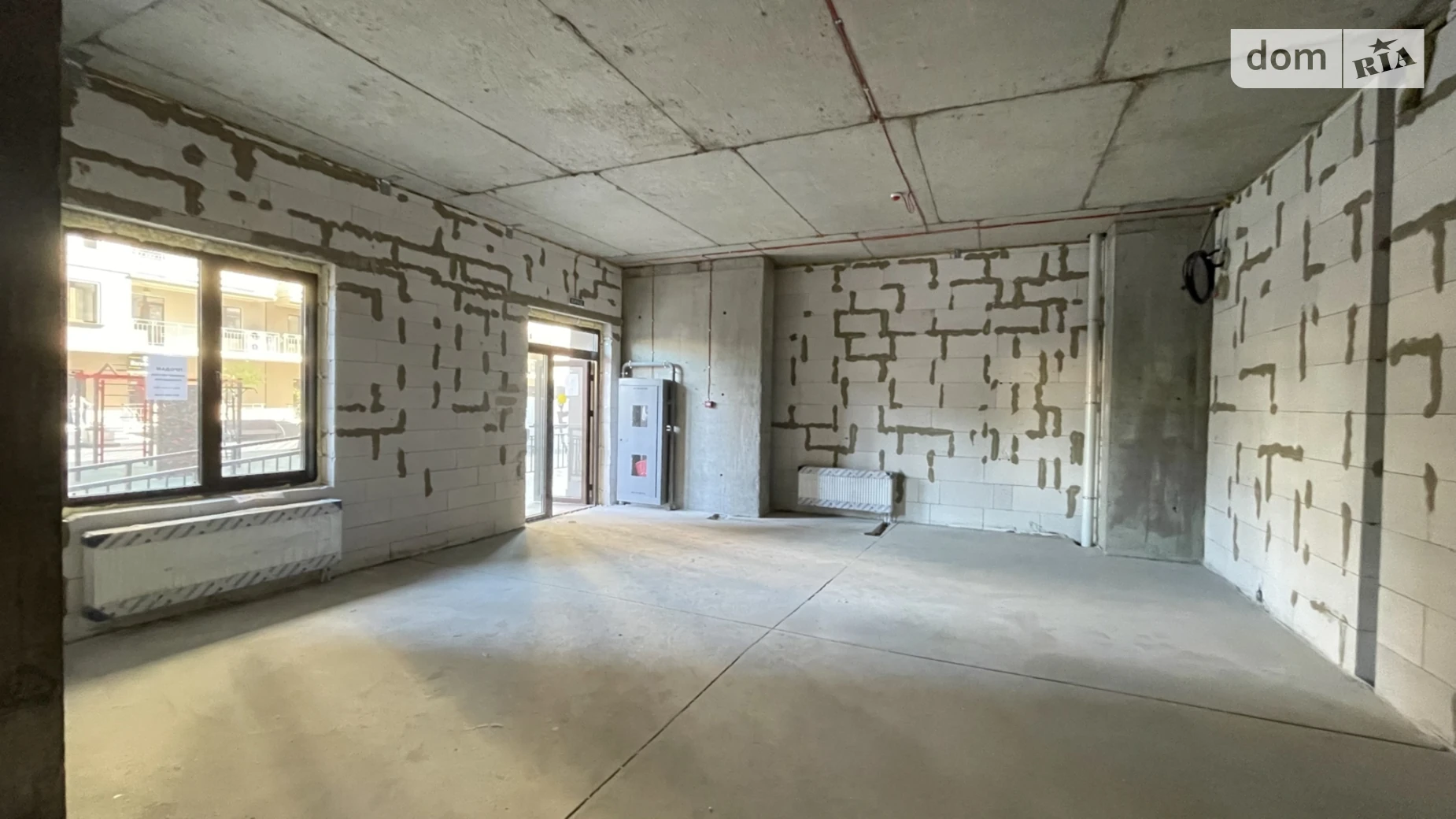 Продается офис 65 кв. м в бизнес-центре, цена: 125000 $ - фото 4