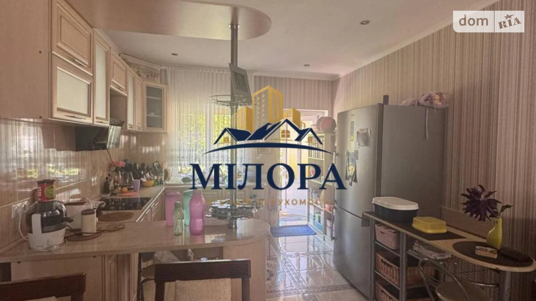 Сдается в аренду дом на 2 этажа 163 кв. м с садом, цена: 1200 € - фото 3
