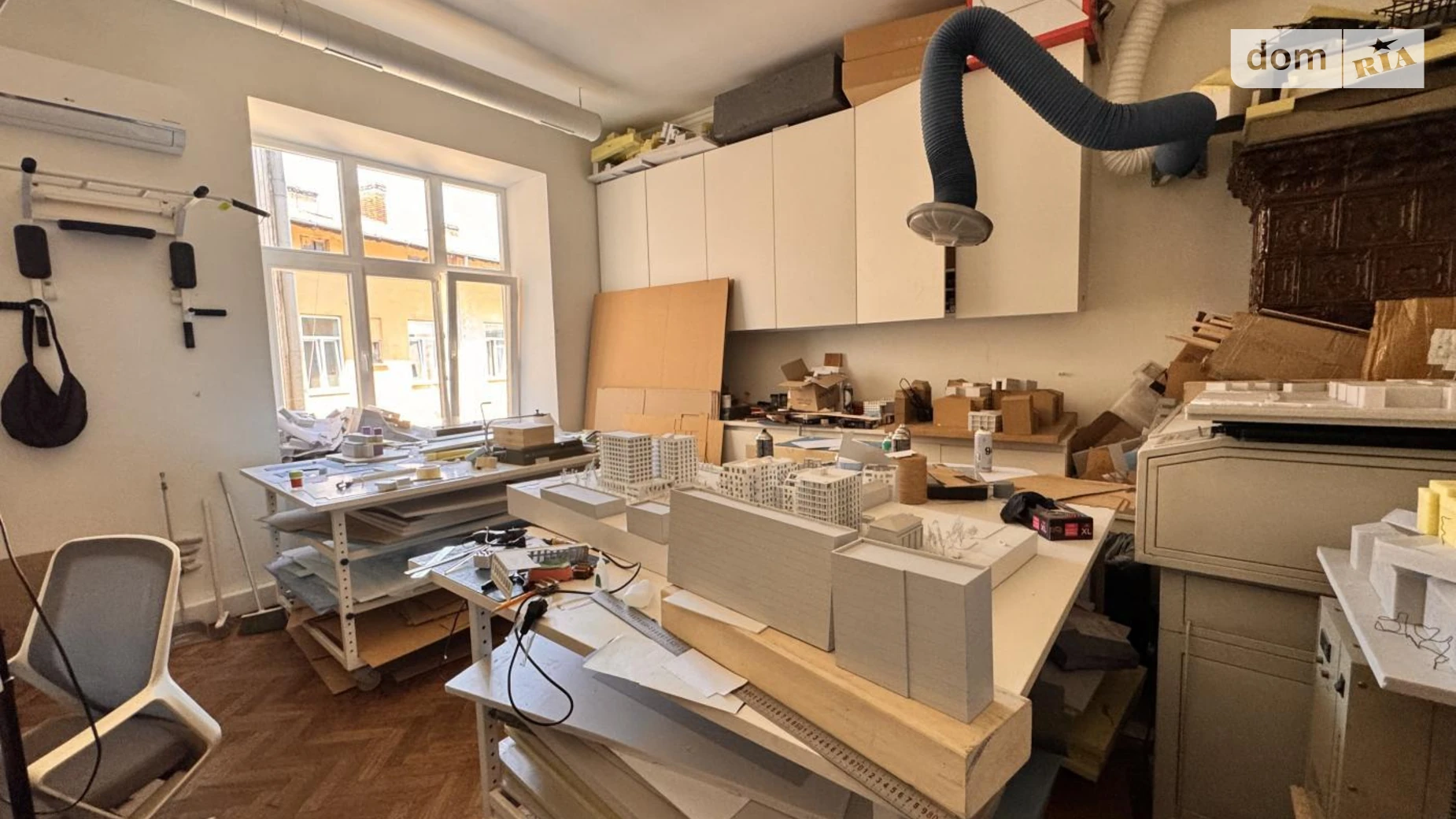 Продается офис 123.8 кв. м в бизнес-центре, цена: 250000 $ - фото 5