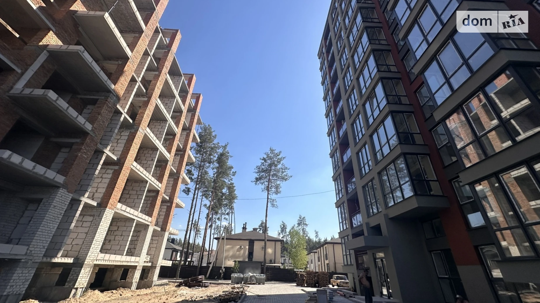 Продается 2-комнатная квартира 58 кв. м в Гостомеле, ул. Соборная, 1 - фото 2
