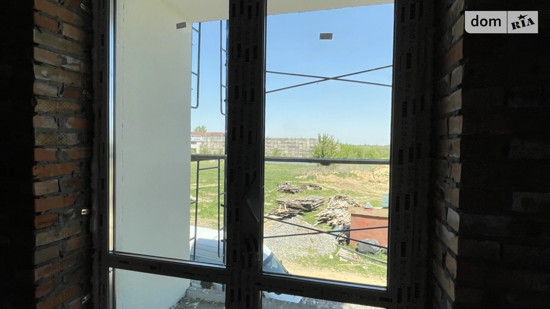 Продается 1-комнатная квартира 25 кв. м в Гостомеле, ул. Украинская, 12/2 - фото 2
