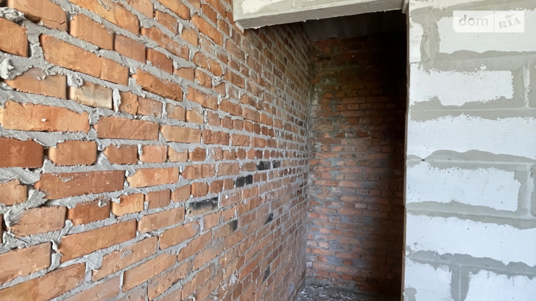 Продается 1-комнатная квартира 41 кв. м в Гостомеле, ул. Украинская, 12/3 - фото 4