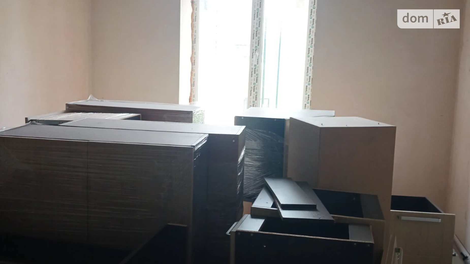 Продается 1-комнатная квартира 39 кв. м в Гостомеле, ул. Свято-Покровская(Ленина) - фото 2