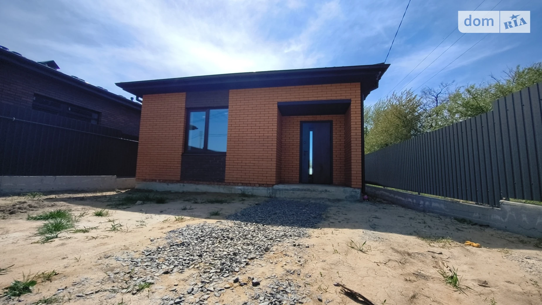 Продается одноэтажный дом 89 кв. м с бассейном, цена: 90000 $ - фото 2