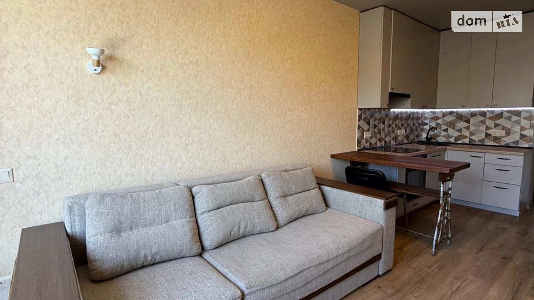 Продается 1-комнатная квартира 24 кв. м в Гостомеле, ул. Мирная, 4Б - фото 2