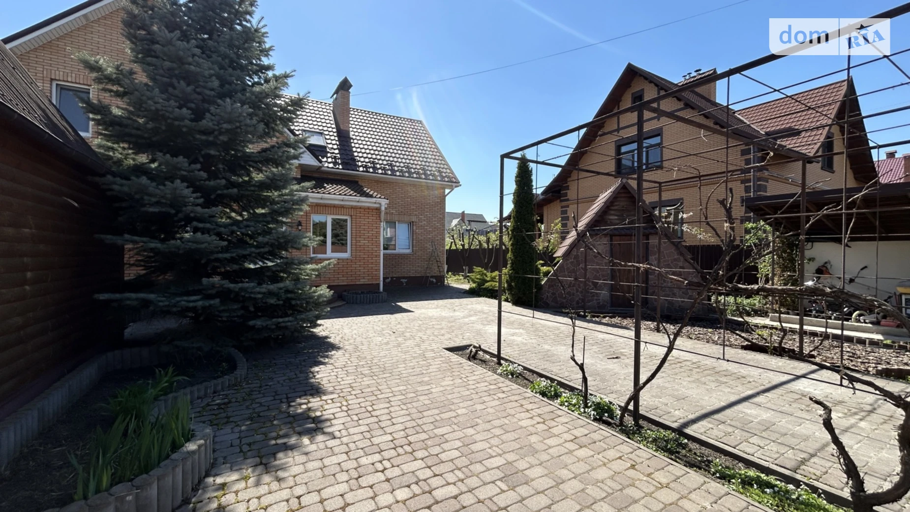 Продается дом на 2 этажа 175 кв. м с участком, цена: 265000 $ - фото 2
