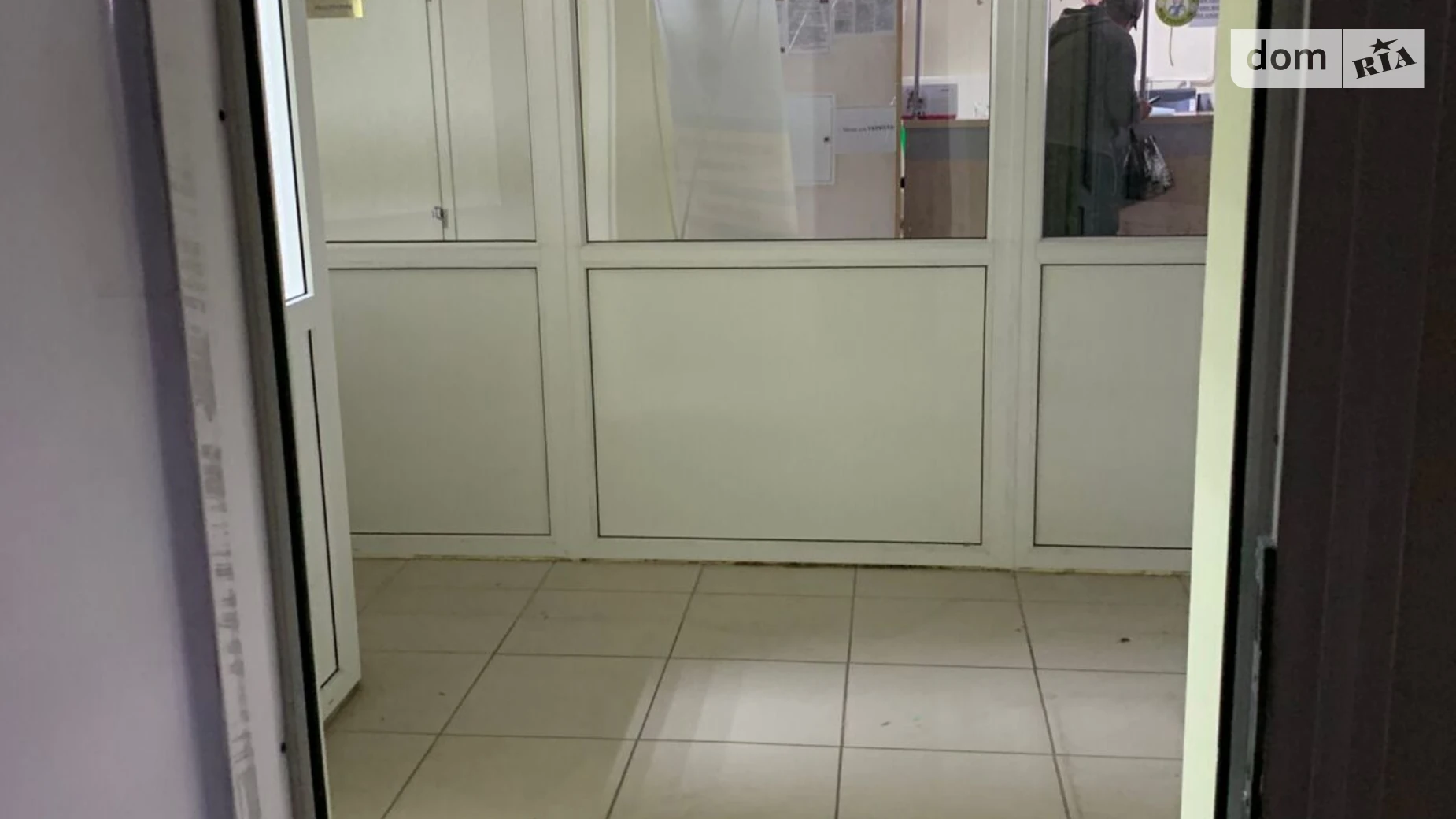 Сдается в аренду объект сферы услуг 40.85 кв. м в 3-этажном здании, цена: 697 грн - фото 4