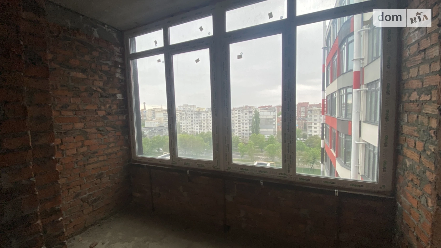 Продается 1-комнатная квартира 49 кв. м в Хмельницком, ул. Прибугская, 16 - фото 2