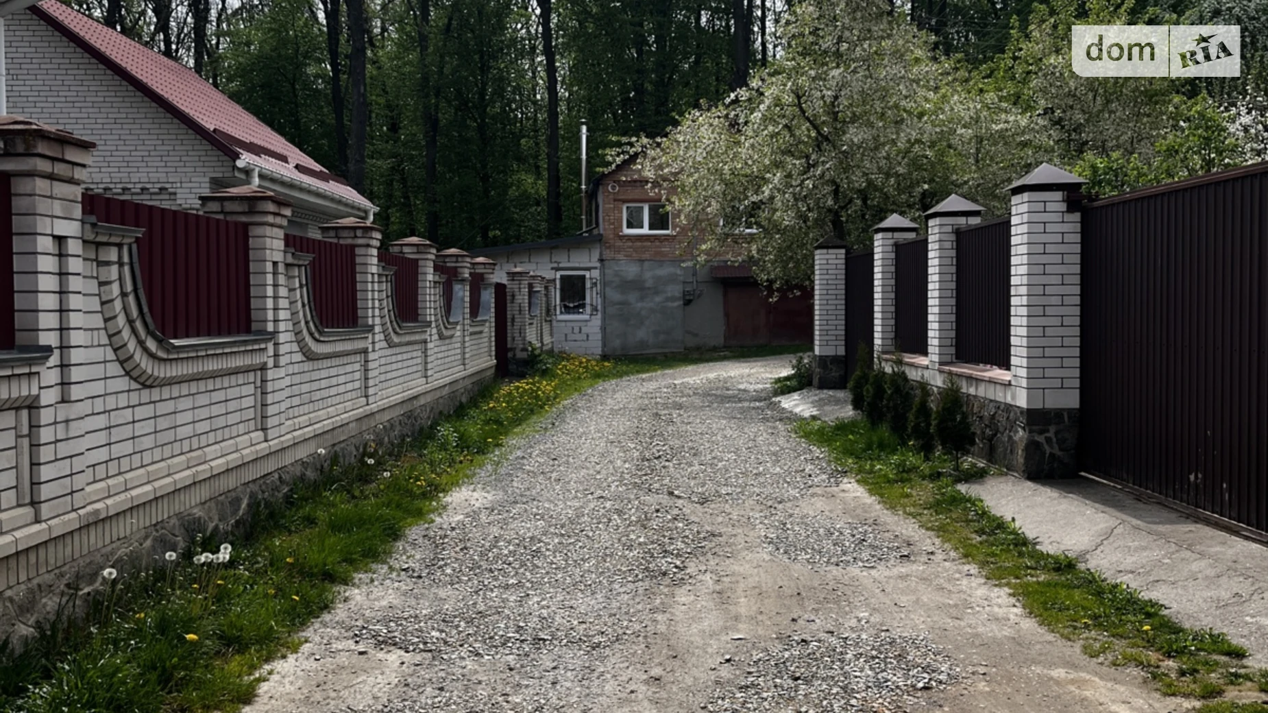 Продается дом на 3 этажа 158 кв. м с подвалом, цена: 140000 $ - фото 2