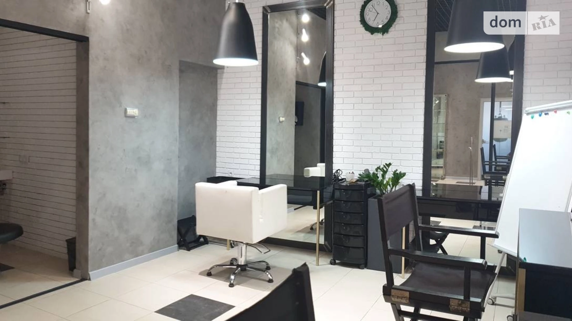 Продается офис 160.3 кв. м в бизнес-центре, цена: 190000 $ - фото 3