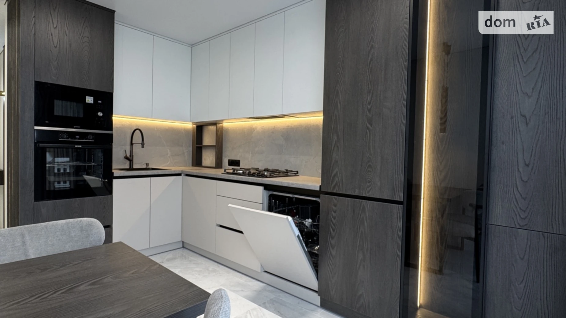 2-кімнатна квартира 65 кв. м у Тернополі, цена: 118700 $ - фото 5